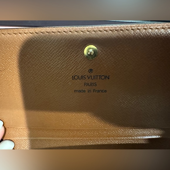 Great Condition - AUTHENTIC LV WALLET - Picture 12 of 13